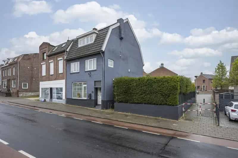 Riante halfvrijstaande woning Brunssum 3 slaapkamers 178m2
