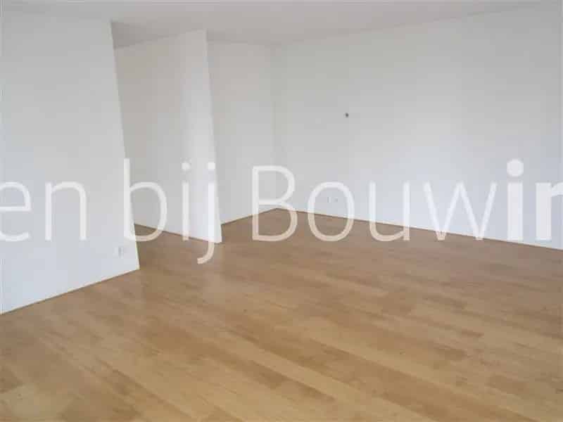 Zeer ruim 2 kamer appartement 101m2 Prinsenhof Den Haag