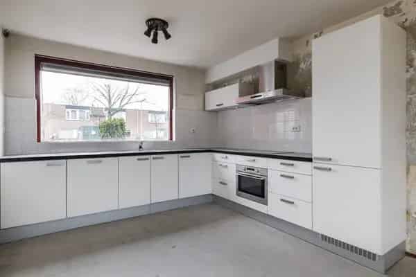 Tussenwoning Hoofddorp: Ruime gezinswoning met 3 slaapkamers