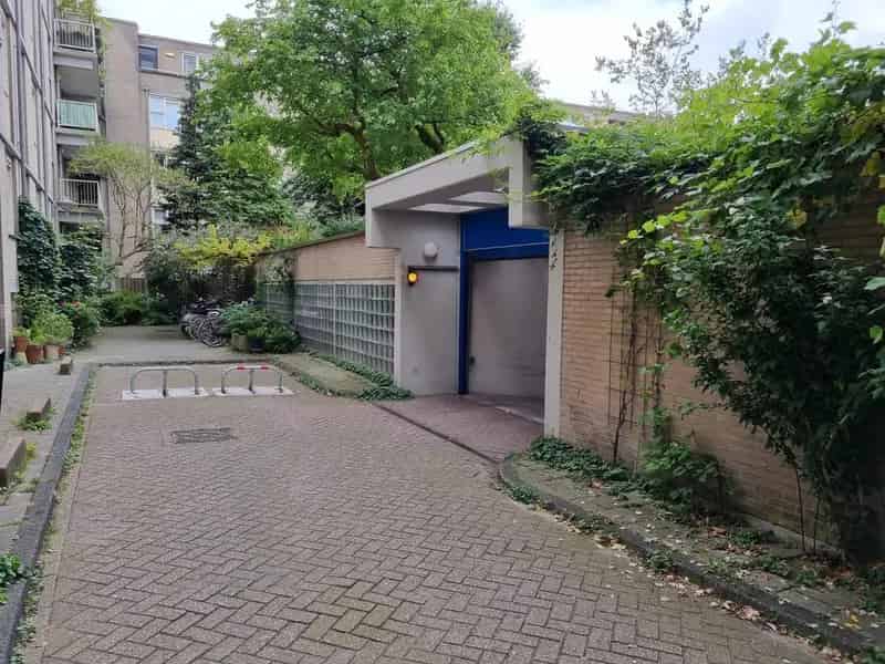 Motor Parkeerplaats Amsterdam Centrum - Afgesloten Garage