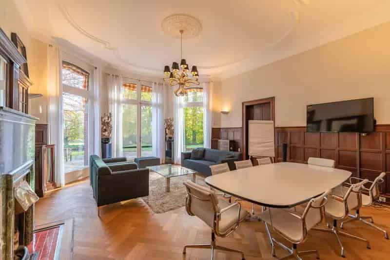 Kantoorruimte Oldenzaal: karakteristieke villa