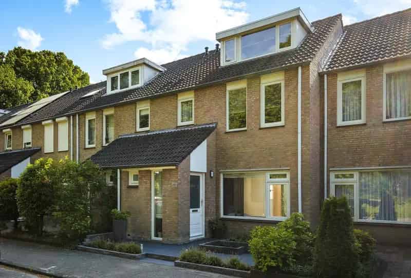 Luxe woning Blixembosch 4 slaapkamers moderne keuken serre tuin garage