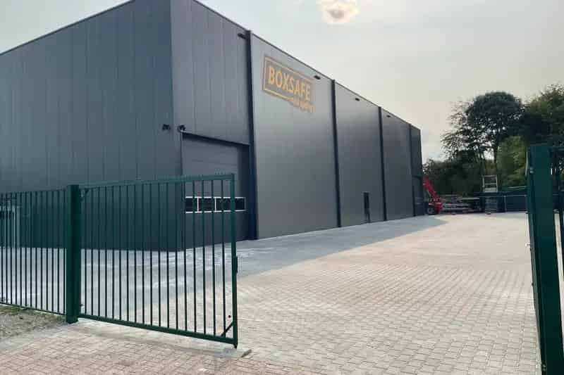 Bedrijfshal te huur Rogat 800m²  Moderne Ruimte Goede Bereikbaarheid