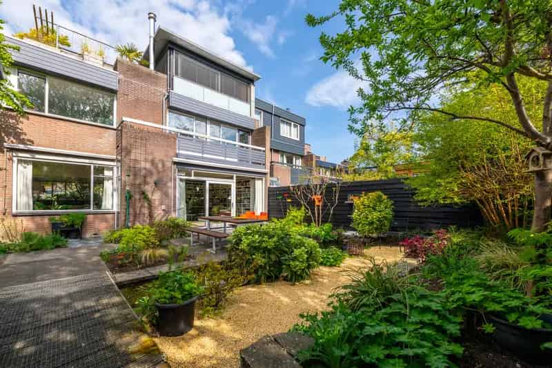 Huis te koop Zeist Brugakker 5 slaapkamers grote tuin