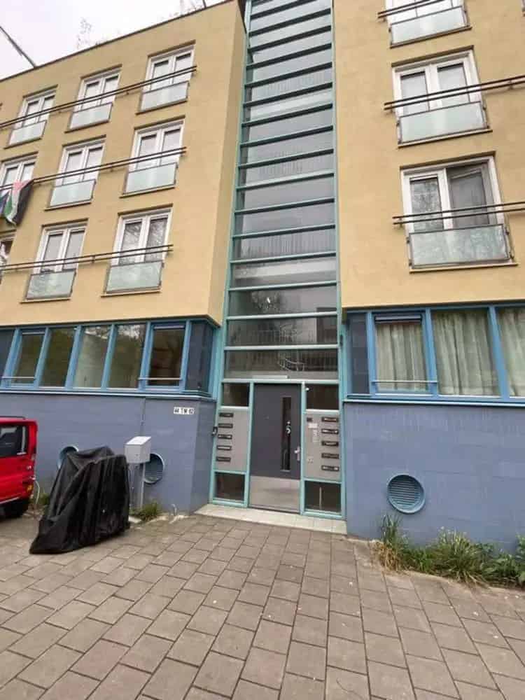 Ruime benedenwoning Transvaalbuurt met tuin