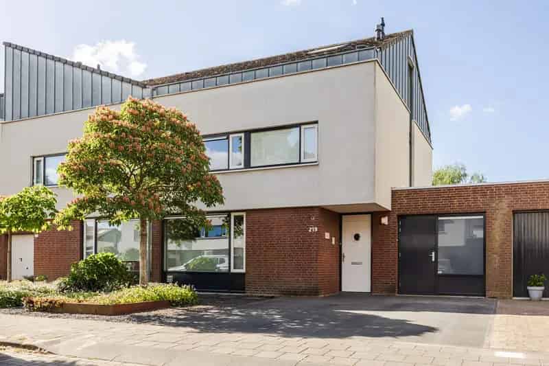 Huis te koop Veghel 4 slaapkamers moderne keuken tuin