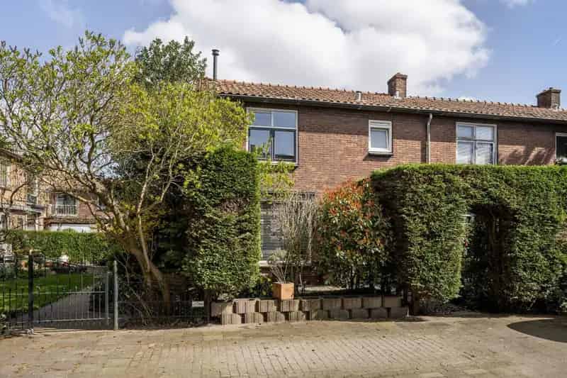 Gezinswoning Vlaardingen: 3 slaapkamers, ruime tuin, nabij centrum