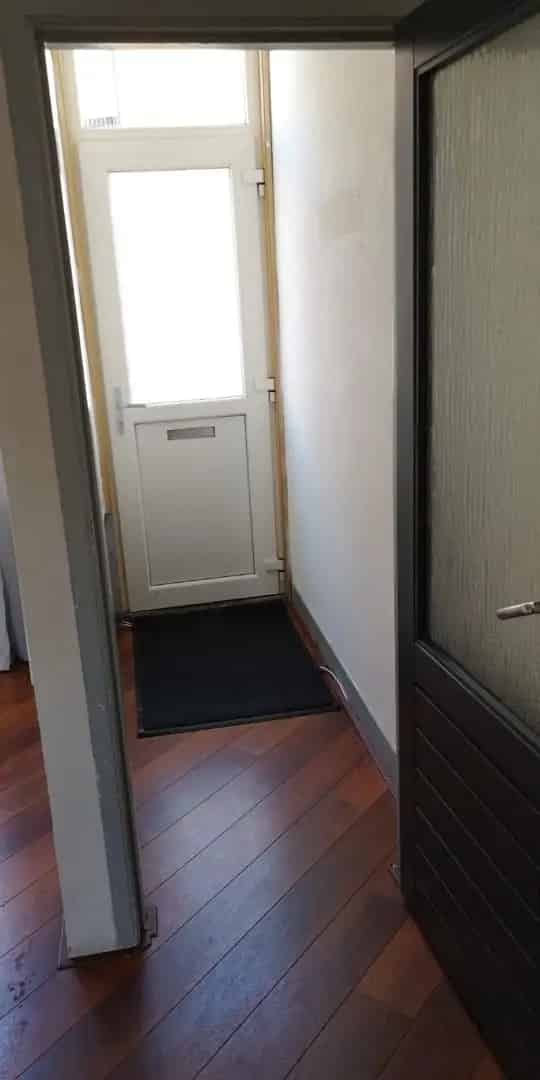 3 Kamer Tussenwoning Schiedam Zuid 83m2 Gemeubileerd