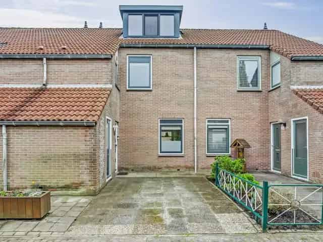 5 Slaapkamers Tussenwoning Hoorn Kindvriendelijke Buurt
