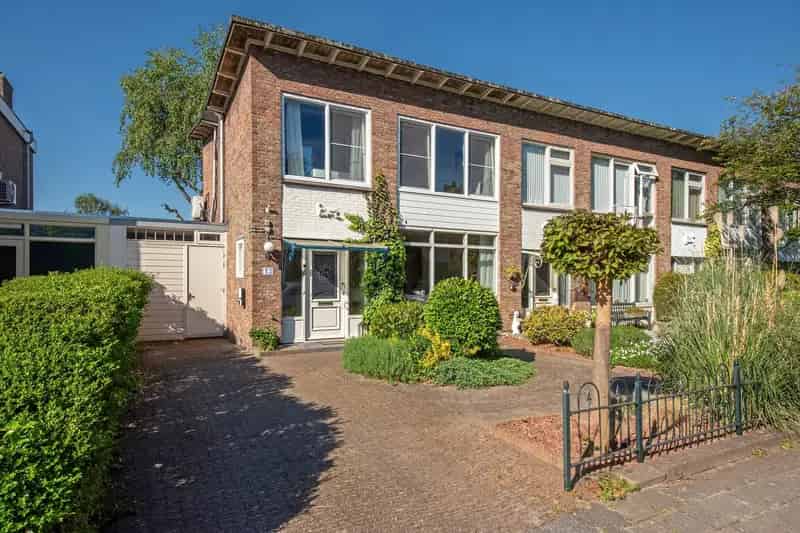 Moderne Hoekwoning Leidschendam 4 slaapkamers Ruime Tuin Energielabel C