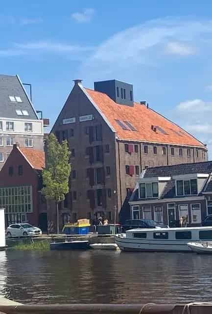 Appartement Oostersingel Leeuwarden: Luxe appartement aan het water