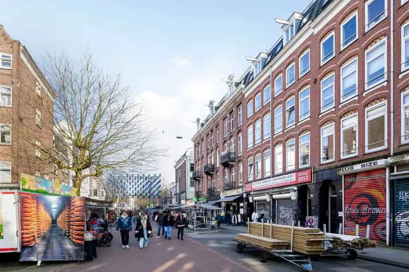 Studio te koop Albert Cuypstraat Amsterdam