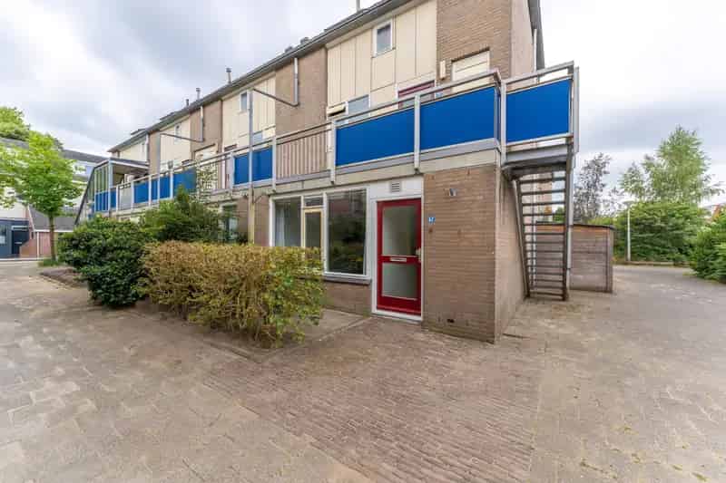 Benedenwoning Amersfoort: Tuin 2 Bergingen Luxe Keuken