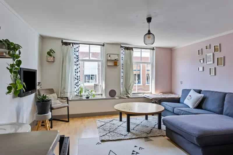 Beleggingspand Kampen: Verhuurde Bovenwoning & Ruime Garage