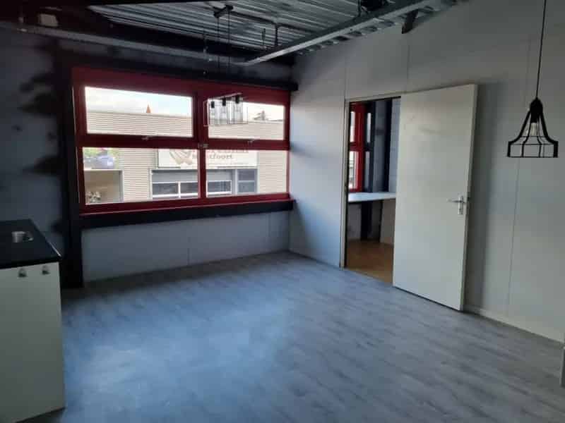 Montfoort Bedrijfsruimte 153m² Multifunctioneel Kantoor Showroom