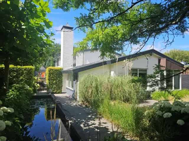 Vrijstaande Villa Bergen NH 3 slaapkamers 3 badkamers 252m²