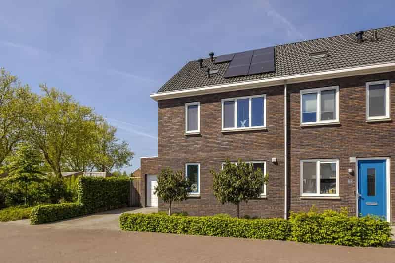 Luxe Hoekwoning met Jacuzzi en Gasloze Installatie