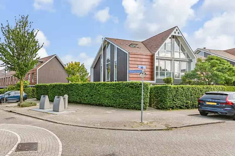 Luxe Tweekapper Oosterheem 191m2 4 Slaapkamers Riante Tuin Garage
