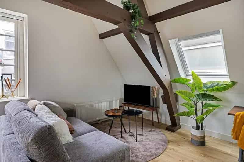 Gemeubileerd 2 Kamer Appartement Oudegracht 70m2
