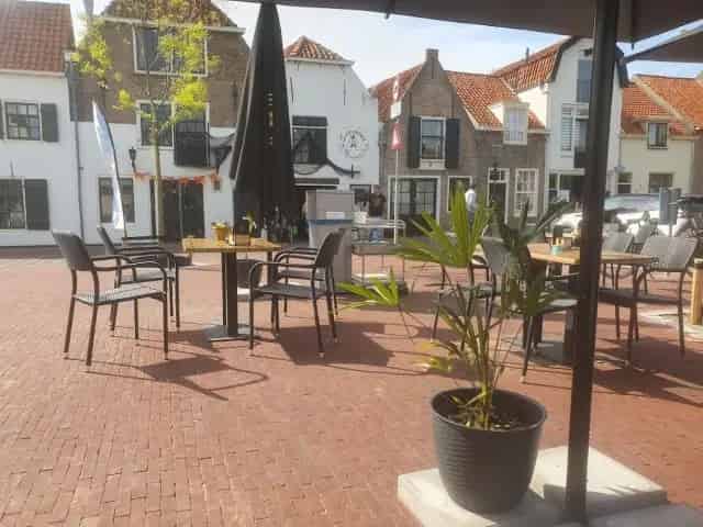 Snackbar De Brielsche Chick te Brielle Overname inclusief Onroerend Goed
