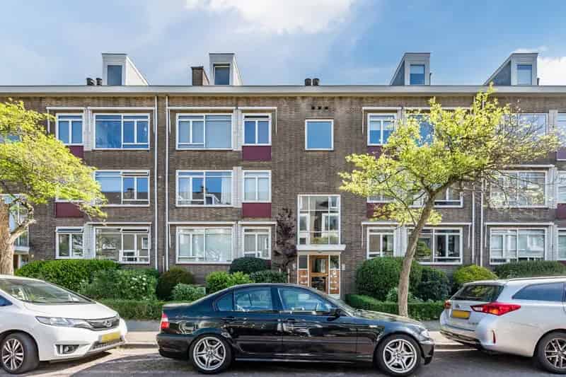 6 7 Kamer Dubbel Bovenhuis Bezuidenhout 5 Slaapkamers