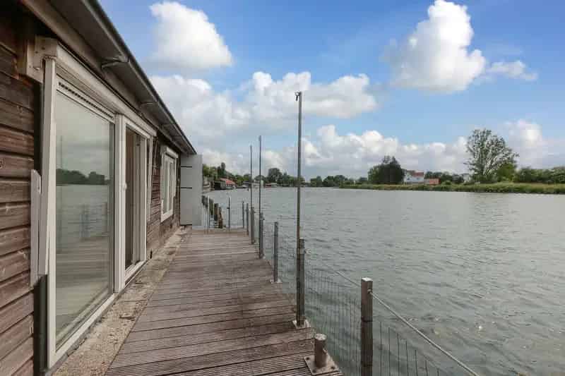 Woonark te koop aan de Vecht nabij Amsterdam