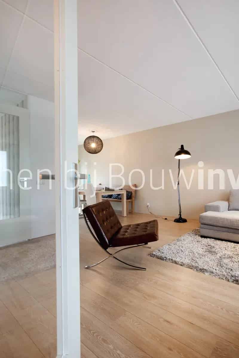Tussenwoning Ede Kernhem 126m2 3 slaapkamers tuin zonnepanelen