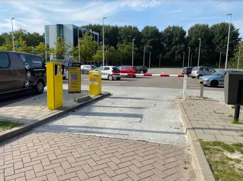 Parkeerplaatsen te Huur Diemen 75 plaatsen