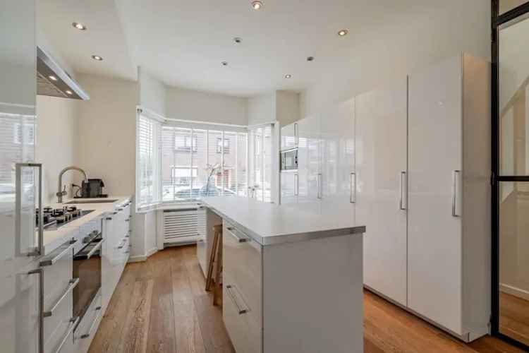Jaren 30 woning Diemen Centrum 98m2 Tuin Dakterras