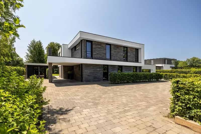 Luxe Villa te Koop Leusden Zwembad Dubbele Bewoning