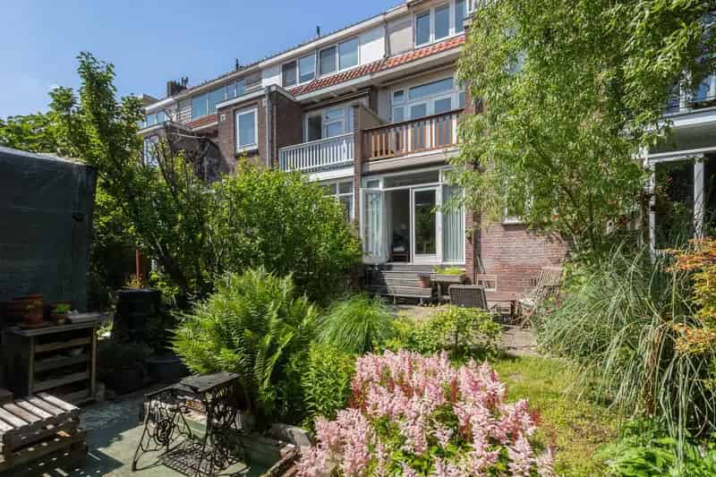 Huis te koop Rotterdam Hillegersberg: 6 Slaapkamers, Tuin, Ruime Keuken