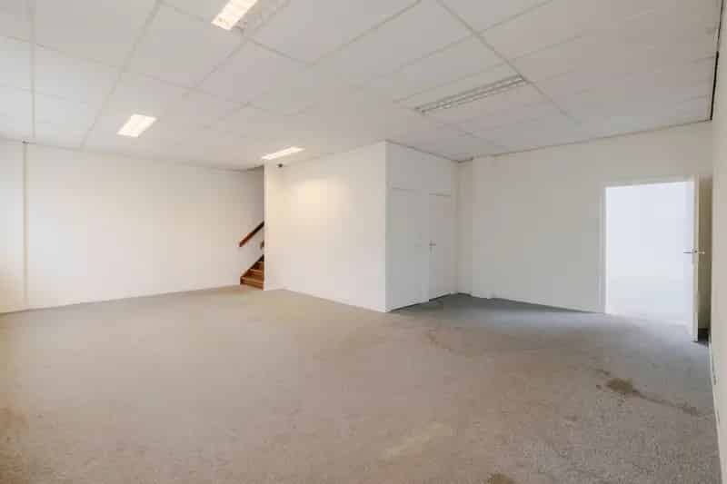 Bedrijfshal Amsterdam 295m² te Huur