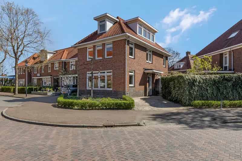 Jaren 30 Herenhuis Ede 4 slaapkamers moderne keuken tuin energielabel A