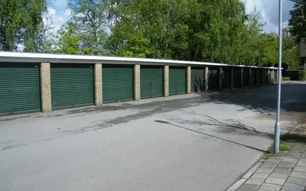 Garagebox Te Huur in Naarden, Noord-Holland