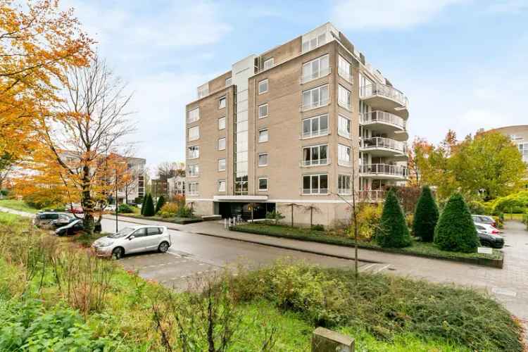 Luxe Penthouse 187m2 te huur 3 slaapkamers 2 badkamers