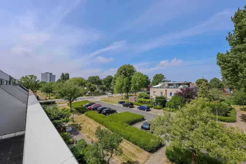 Huis te koop Almere Filmwijk 3 slaapkamers dakterras tuin
