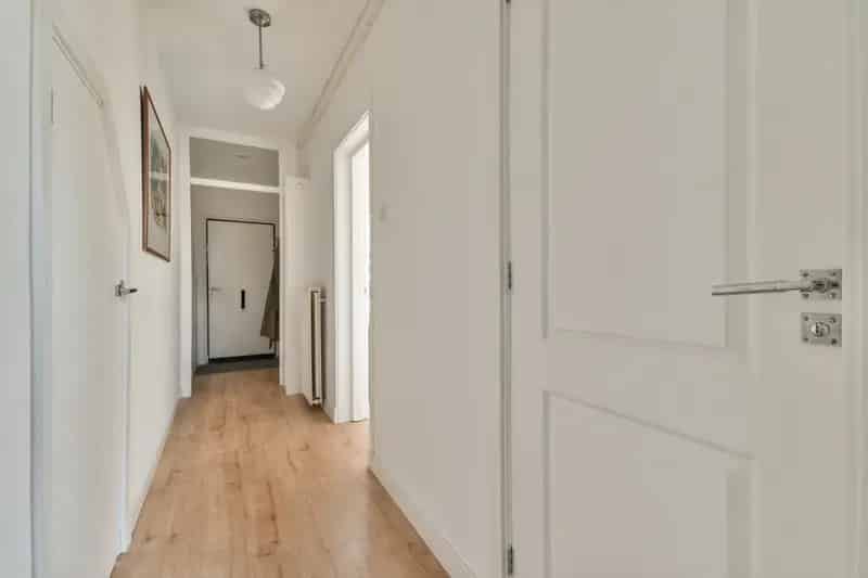 Gerenoveerd 2 kamer appartement Amsterdam Oost  56m2 Tuin Ringvaart