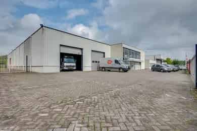 380-1270 m2 Bedrijfsruimte te Huur Waalwijk