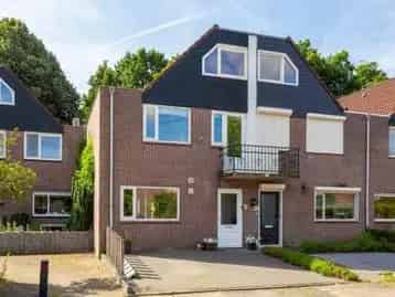 Hoekwoning 5 Slaapkamers Ede Ruime Tuin 2 Parkeerplaatsen