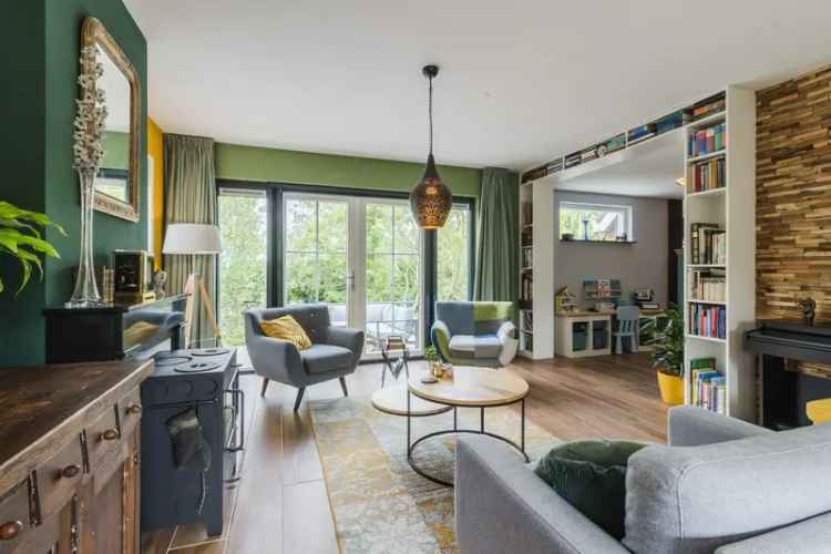 Vrijstaande woning te 't Woudt  4 slaapkamers luxe keuken tuin sauna