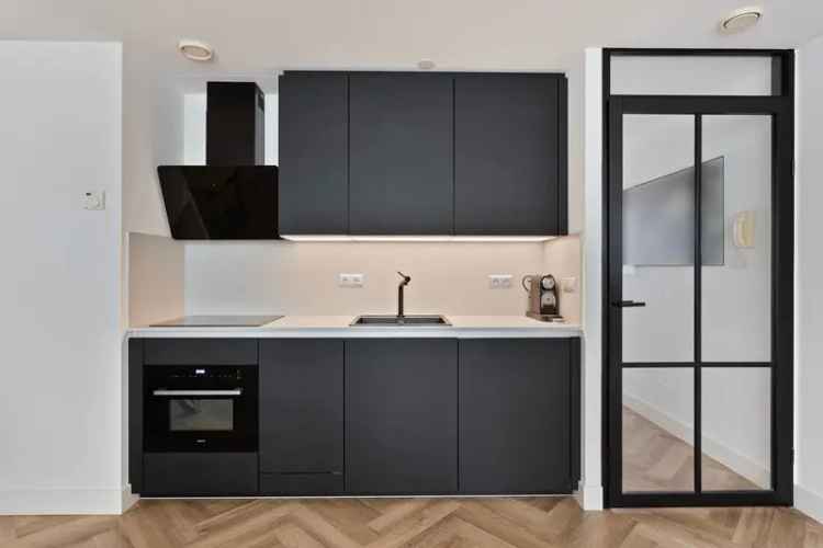 Appartement te koop Valkenswaard: Instapklare 2-kamer woning met tuin
