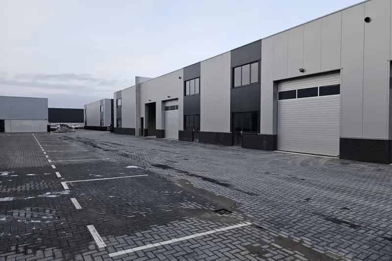 Bedrijfshal te Huur Tholen 209m² Moderne Unit Nabij A4 A58
