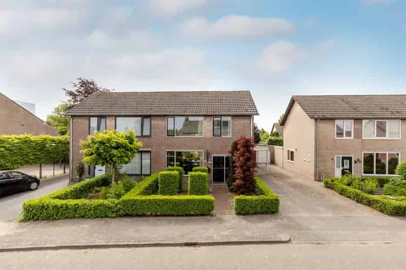 Huis te koop Haaren 4 slaapkamers moderne keuken tuin