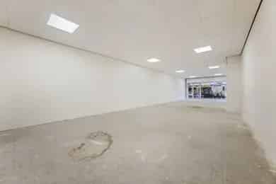135 m2 Winkelruimte te Huur Santpoort Noord