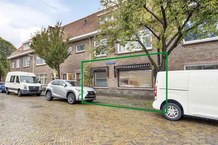 Benedenwoning Te Koop in 17, Pieter Spastraat, Den Haag, Zuid-Holland