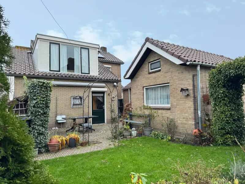 Huis te koop Oudlandstraat Lage Zwaluwe