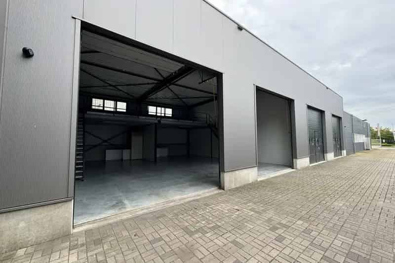 Bedrijfshal te Huur Maastricht Beatrixhaven 210m2