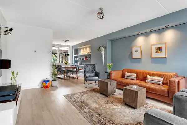 Ruime 4 Slaapkamer Tussenwoning Alteveer