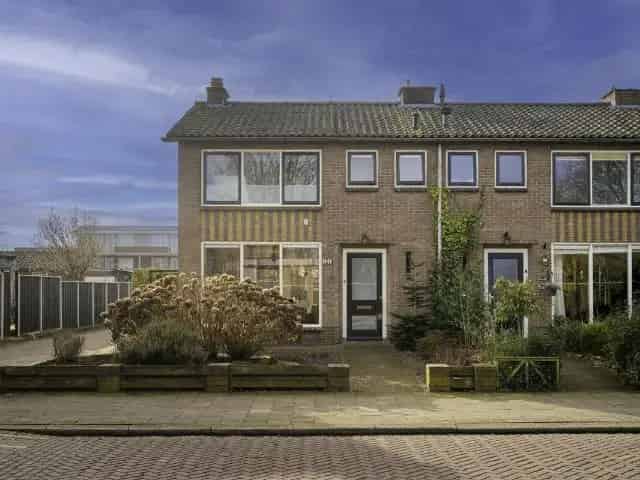 Hoekwoning Apeldoorn Zuid 3 slaapkamers zonnige tuin