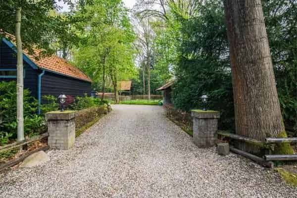 Karakteristieke Villa Veluwe: 7000m2, Bijgebouwen, Landelijk Wonen
